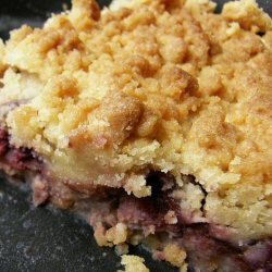 Crumble à la banane et cerises