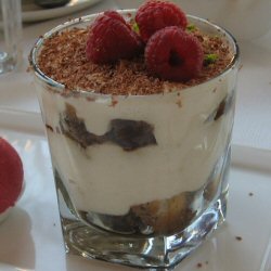 Tiramisu aux framboises en verrine