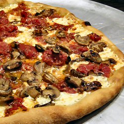 Pizza aux champignons