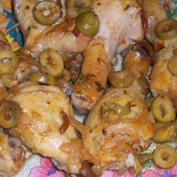 Poulet en sauce aux olives et champignons