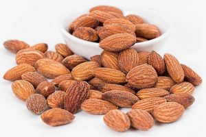 Alimentation saine vieillissement amandes