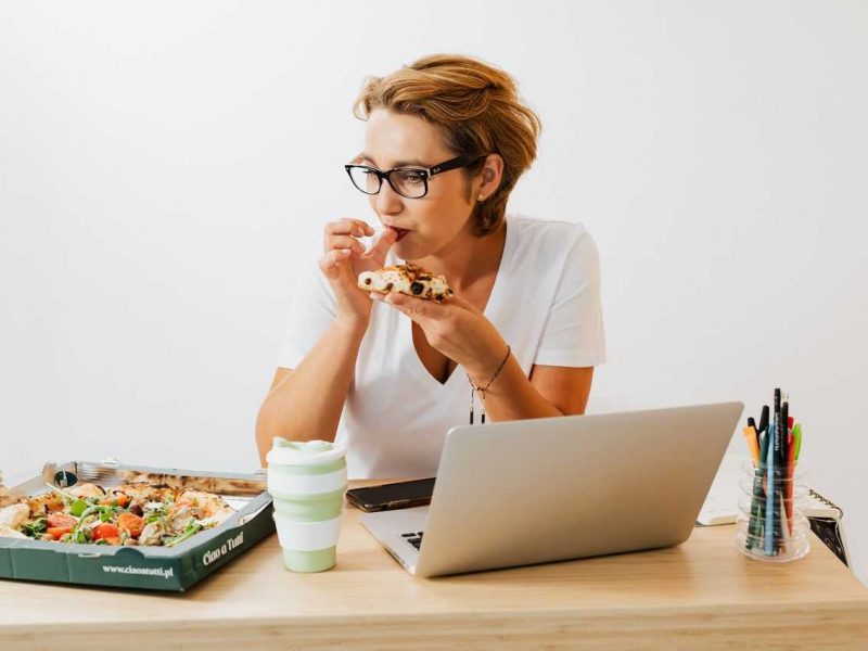 Repas équilibré au bureau